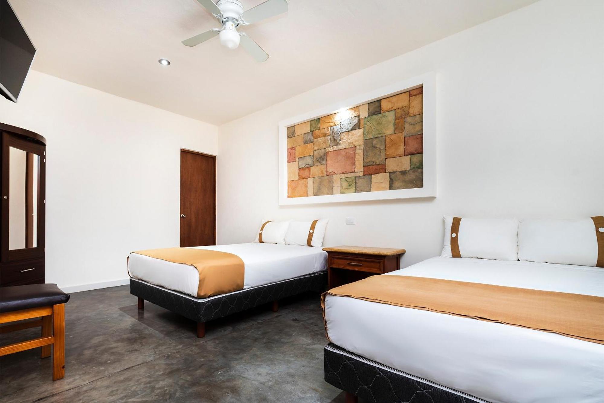 סן לואיס פוטוסי Capital O Hotel Joyma Suites, San Luis מראה חיצוני תמונה