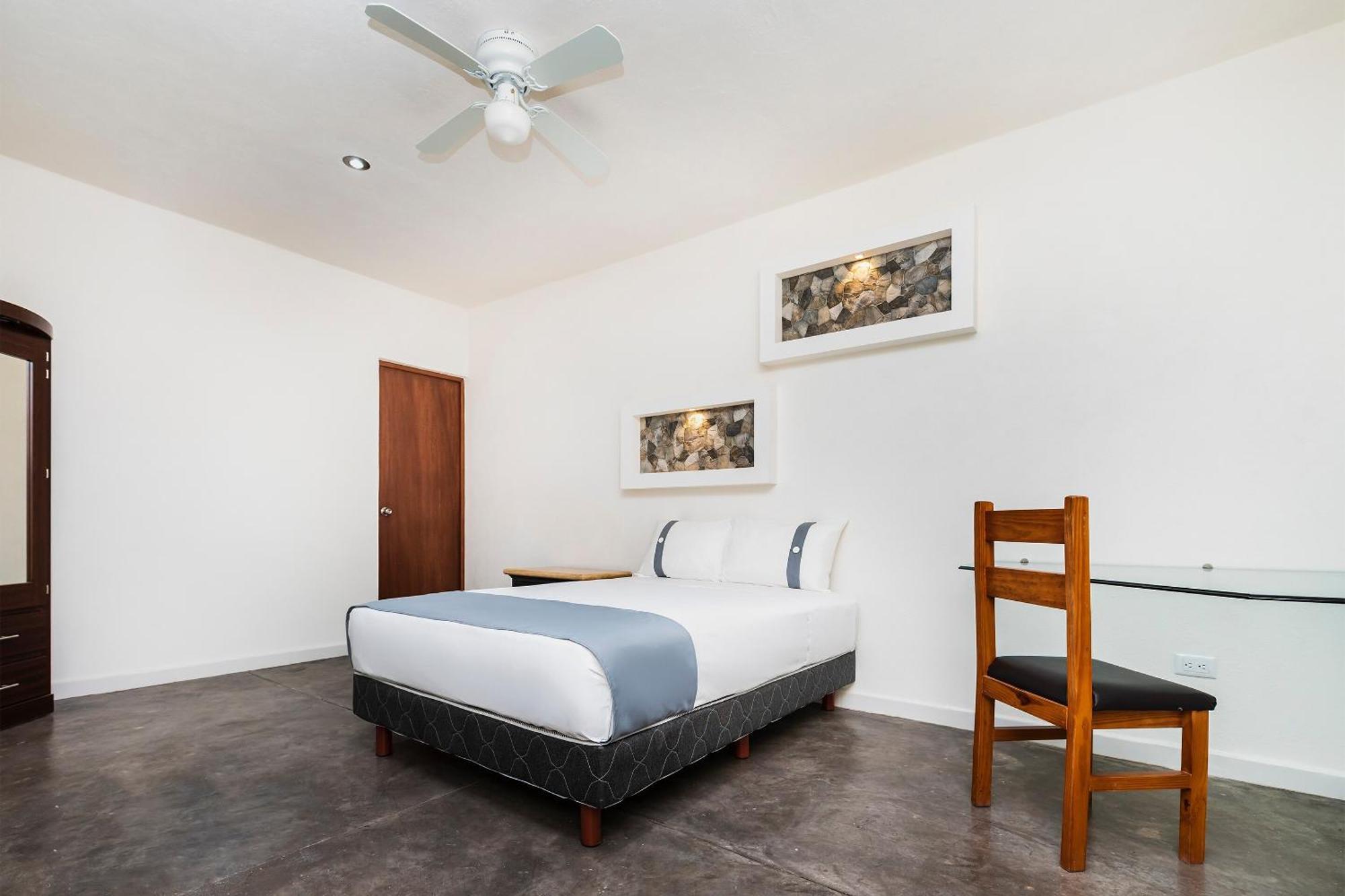 סן לואיס פוטוסי Capital O Hotel Joyma Suites, San Luis מראה חיצוני תמונה